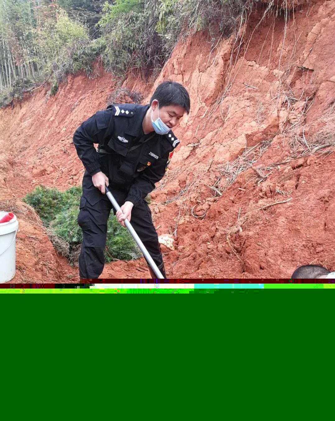 青山掛白我復(fù)綠 防疫復(fù)工添色彩 ——資源保護部義務(wù)突擊隊工作紀實 青山掛白我復(fù)綠 防疫復(fù)工添色彩 ——資源保護部義務(wù)突擊隊工作紀實